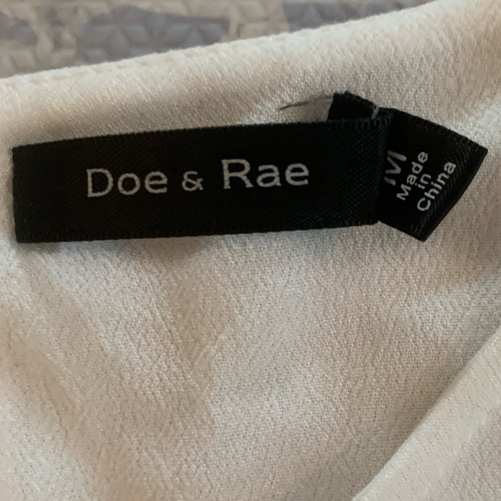 Doe & Rae White Top - Picture 4 of 7